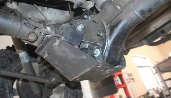 Rear Axle Skids